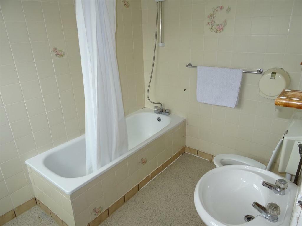 Abreakaway Lodge Ньюки Номер фото